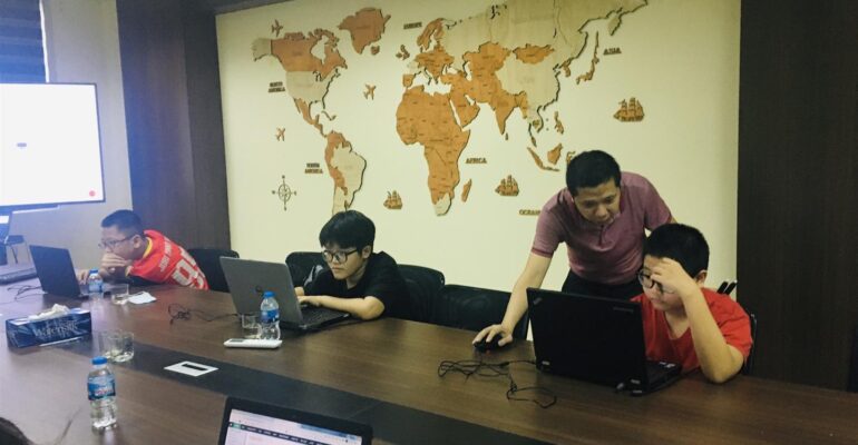 z2568358027455_82a556e7601acfadc0a866a94a7d532e-Large